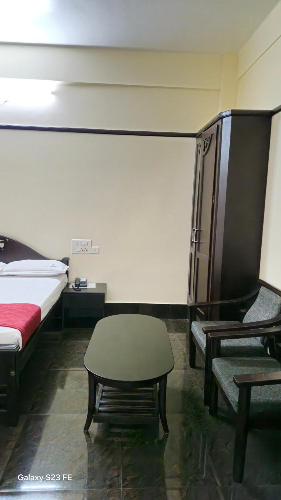Maharani Hotel Kozhikode Εξωτερικό φωτογραφία